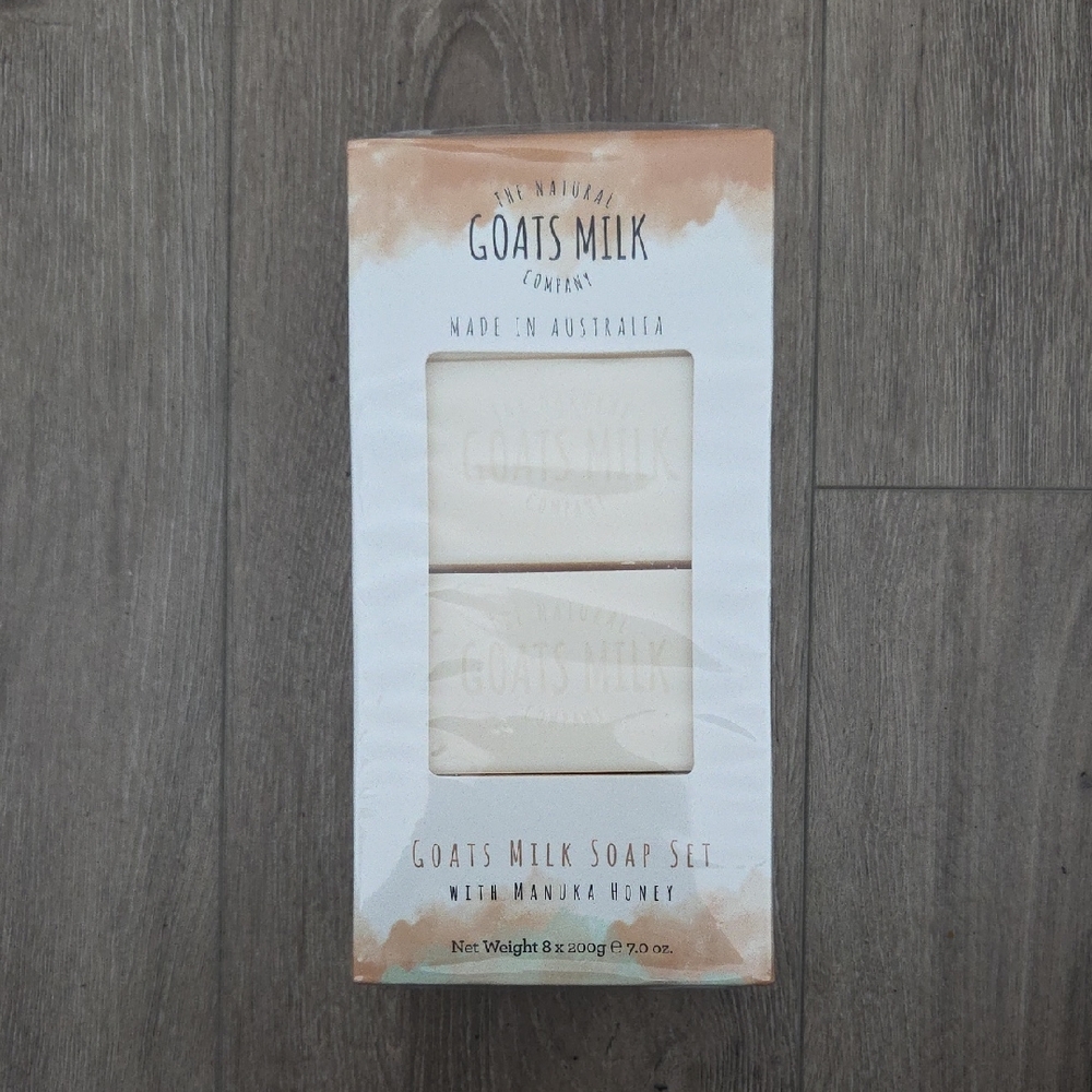 The Natural Goats Milk Company Soap Set with Manuka Honey 8 Bar Set